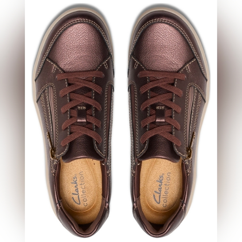 Clarks - Women's Bryianne Bayla Round Toe Sneakers - 11W - Bronze Metallic Lthr